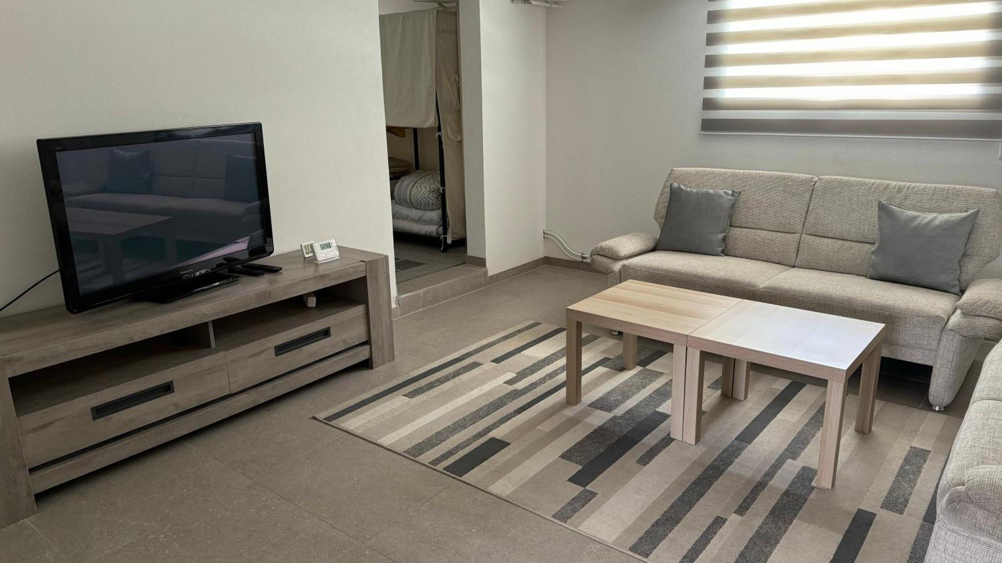 Appartement Bes,, F2 Renove Confort Avec Entree Independante Wittenheim Bagian luar foto