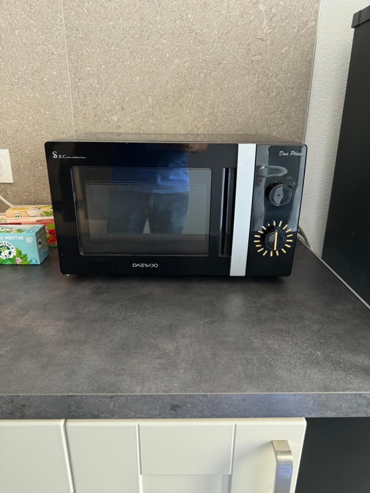 Appartement Bes,, F2 Renove Confort Avec Entree Independante Wittenheim Bagian luar foto